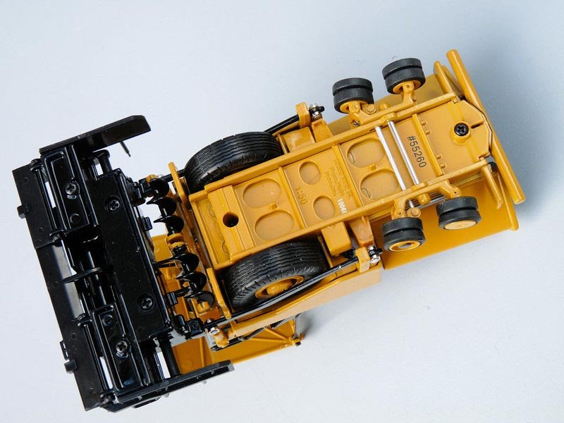 55260-9.jpg