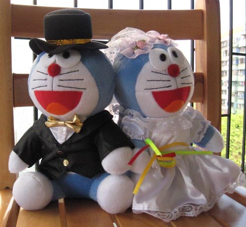 Doraemon Wedding plush.jpg