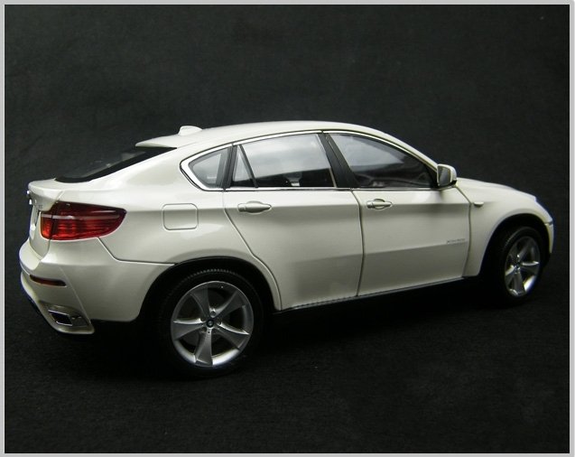 BMW X6 White 2.jpg