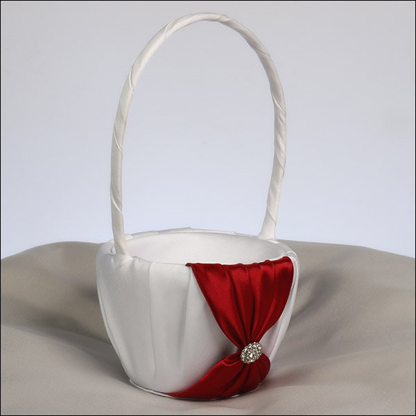 white flower basket.jpg