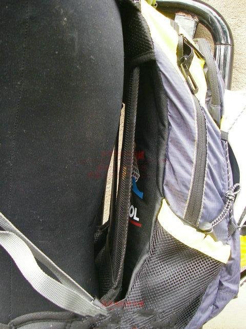 11030912204d05eaa689cfcd0b.jpg