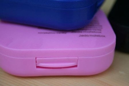 contact lens case e.jpg