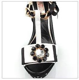 woman shoes 165-2.jpg