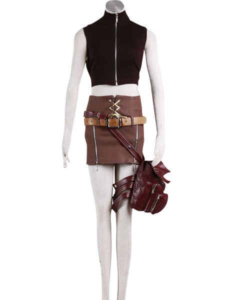 Final-Fantasy-XIII-Lightning-Cosplay-Costume-23794-5.jpg