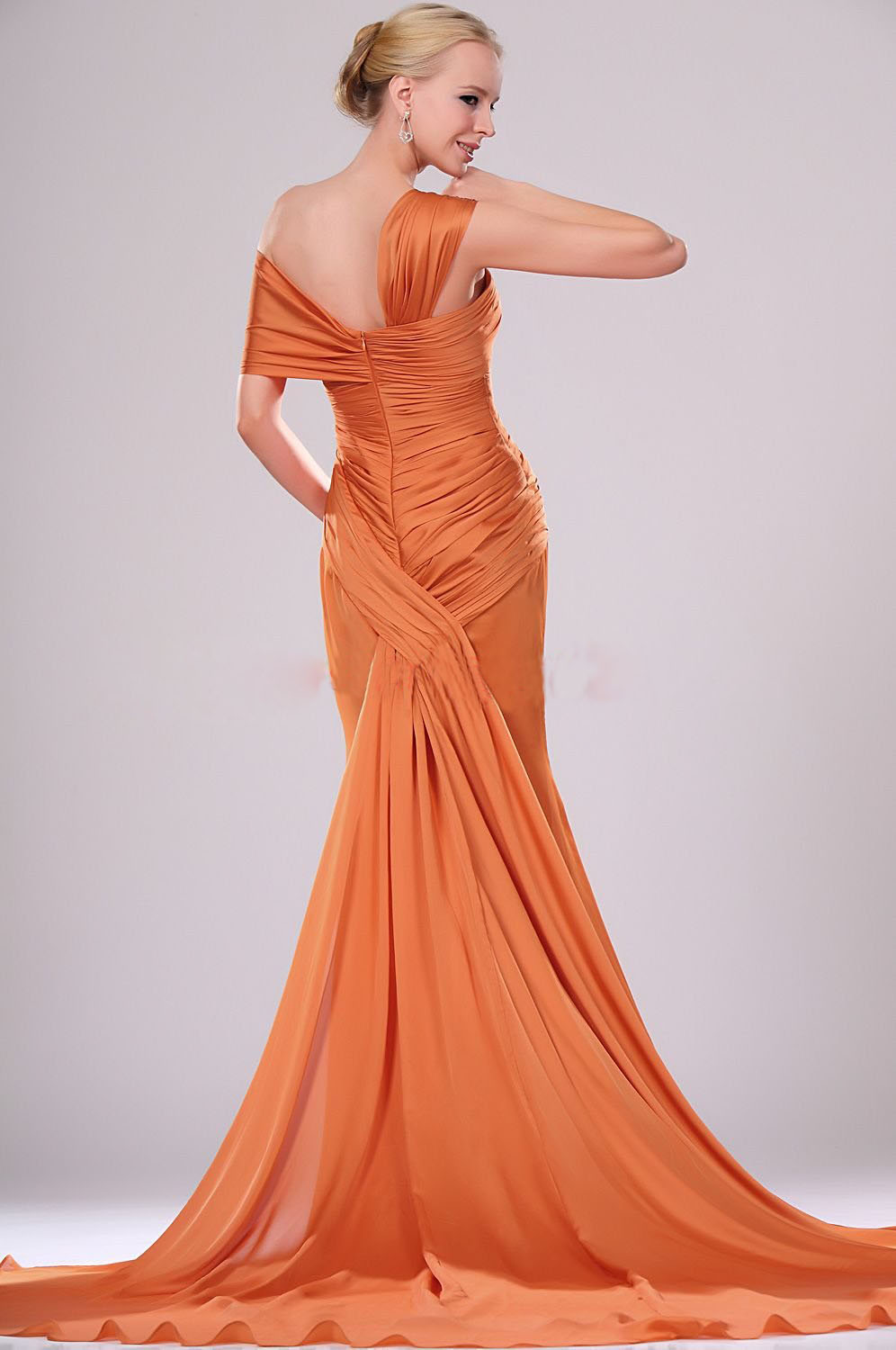 00110310c-robe-de-Gala-longue-Glamedressit.jpg