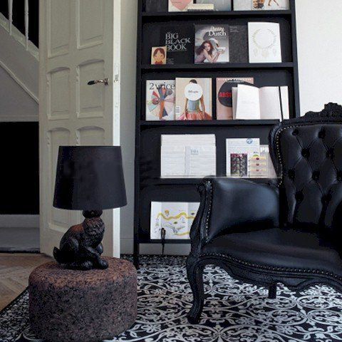Rabbit_lamp_detail_2.jpg