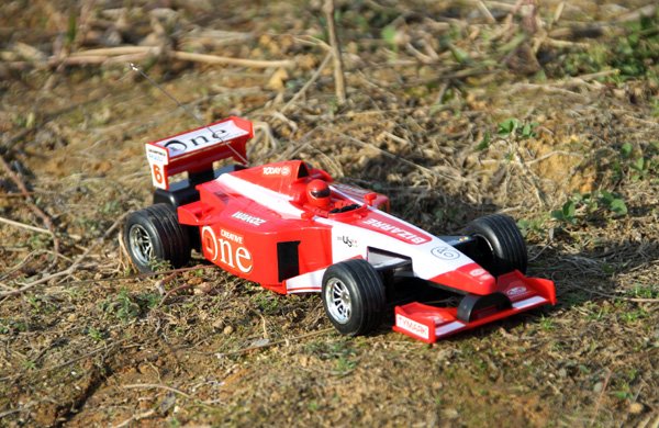Free Shipping HQ504-11 1:24 Radio Control Car Host Extreme Equations Models