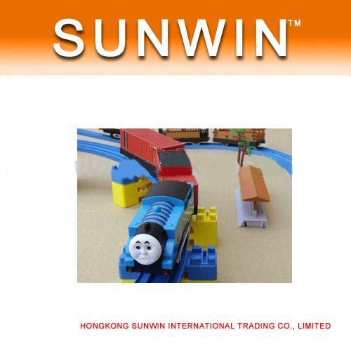 Free Shipping!TOMY Thomas Electric Train Model Toy The Train Model Suit with Blue and Yellow Headstock
