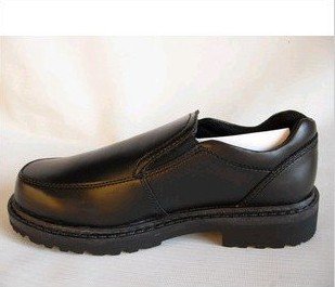Wholesale and Retail --1pcs/a Lot Men's Leather Casual Shoes .free Shipping