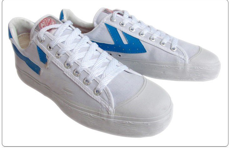 The New WB-1 Blue and White Basketball Shoes Limited Edition Shoes in Europe and America