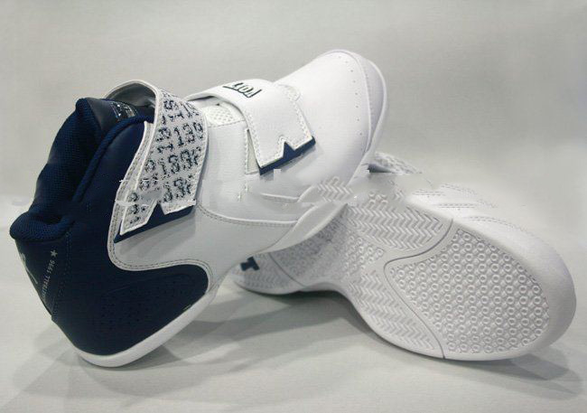 Fashional Brand  New Basketball Shoes