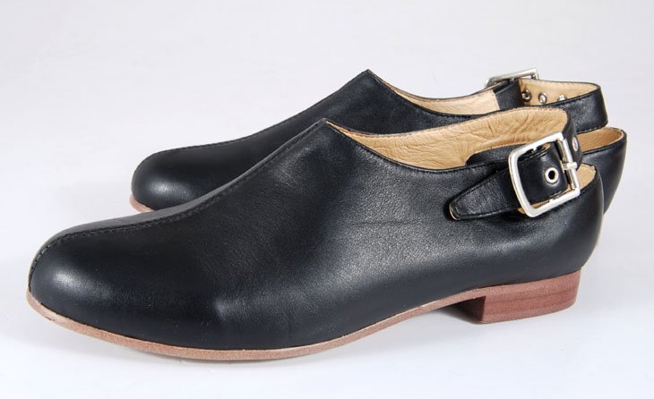 2010 Pirates Spring Black Slingbacks