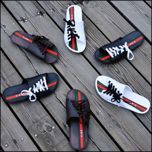 Free Shipping 2010 Fashion Novelty Designed Footwear Garden Beach Slippers Men Women Leather Slippers Euro 39 40 41 42 43