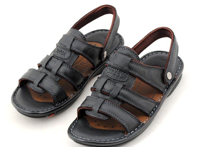 Hot Summer and New Men's Genuine Leather Fashion Business Casual Men's Leather Sandals
