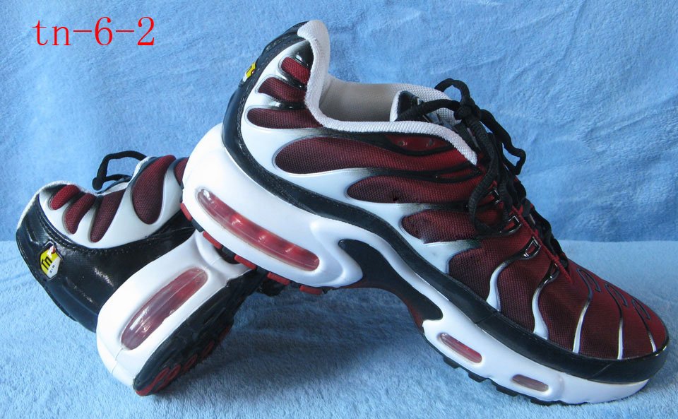 Free Shipping Wholesale Men's Air-cushion Shoes Sports Shoes Tn Color White Black Red