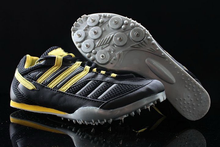 Free Shipping ! Brand Football Shoes , Sports Shoes , 1pair/lot , New Arrive Men's Football Shoes , Wholesale / Retail