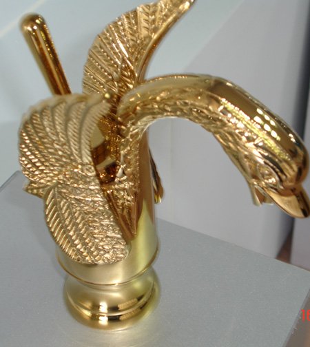 Free Shipping Gold Finish PVD Bathroom Basin Sink Swan Faucets Single Hole