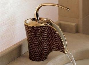 Free Shipping! Basin Faucet / Antique Brass Widespread Bathroom Sink Faucet/bronze Mixing Tap/Bath Crock Bibcock 2011new