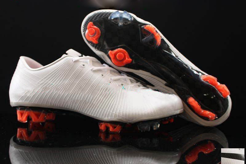 Free Shipping Men's Soccer Football Athletic Men Boots Shoes