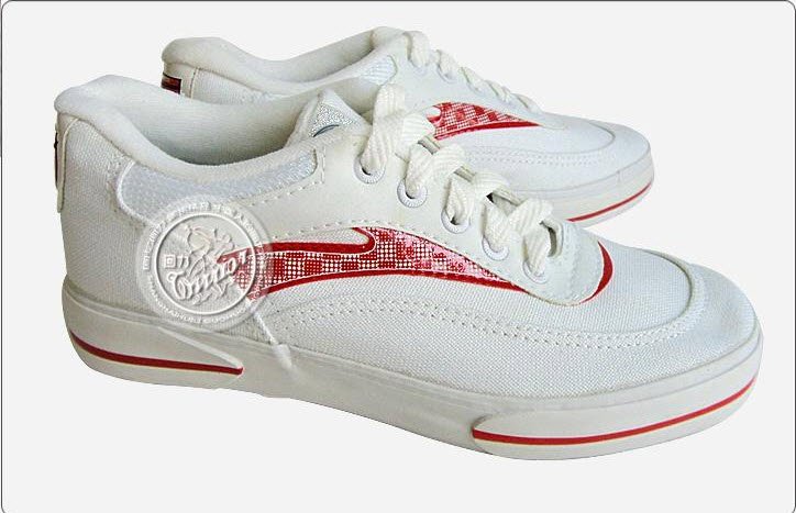 The New SW-20 Blue and White Basketball Shoes Limited Edition Shoes in Europe and America