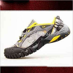 Clorts Hiking Shoes/breathable Water Shoes /outdoor Shoes /water-04B for Males Outdoor Camping