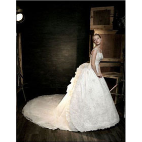 Customized Fast Delivery Floor Length with Big Train Top Quality New Style Wedding Dress(HGK2321)