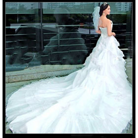 DHL Free Shipping :2011 New Received Elegant LUXURY Wedding Dress 2011 Floor Length