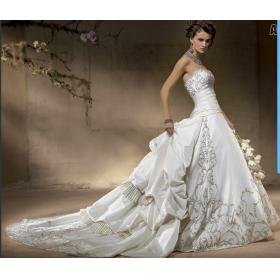 Perfect! Ball Gown Strapless Floor Length Organza Embroidery Wedding Dress for Brides