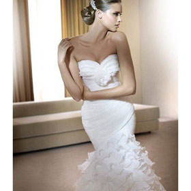 Discount Sale! 2011 New Style Organza A Line with Veil Formal Wedding Dress/prom Ball Gowns Brides/evening Dress Best Selling