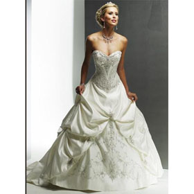 A Line Wedding Dresses Strapless Sweetheart Embroidery Chapel Train Bridal Wedding Ball Gown Prom Dress 279