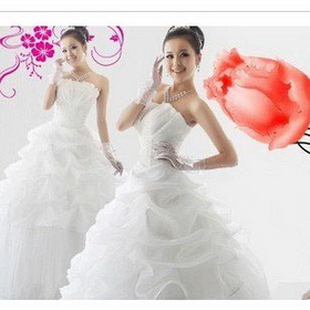 Chinese Characteristics Wedding Gown Giving Accessories
