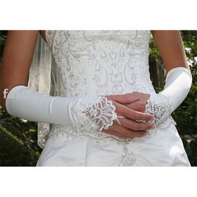 Vogue Wrist-length Bridal Gloves
