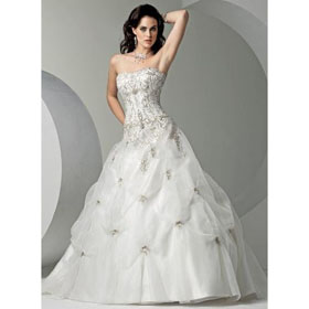 Strapless A Line Wedding Dress Embroidered Tulle Chapel Train Bridal Gowns MS538 BCD