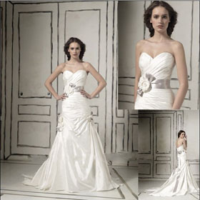 W1253 Fashion Sleeveless Sweetheart Neck A Line Wedding Dress