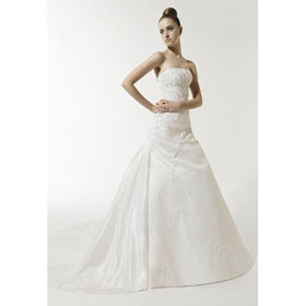 Pleated Fited A Line Wedding Dress Embroidered Taffeta