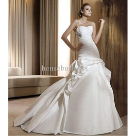 A-line Strapless Court Train Sleeveless Embroidery Satin Bride Wedding DressesNO58