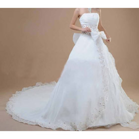 R1E026 Elegant Bridal's White Wedding Dress, First-class Fabric Wedding Dress