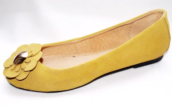 With Small Flowers Decorations Yellow Flat Bottom Women's Casual Shoes