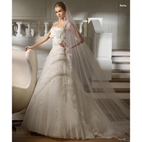 Embroidered & Lace Sleeveless White Beach Wedding Dresses