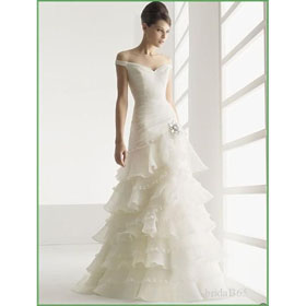 Fashion A-line Strap With Chapel Train Ruffles Wedding Dresses