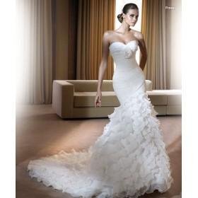 Floor-Length Sweetheart Sleeveless Flouncing Chiffon Tiered Court Train Wedding Dresses