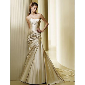 100% Silk Simple A-line Sleeveless Strapless Ruffles Gold Court Train Wedding Dresses