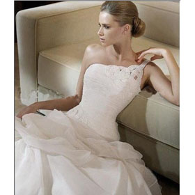 2011the Latest Church Bridal Wedding DressEMS/DHL/UPS Delivery Free Shipping Quality Assrance Online Wholesale Price