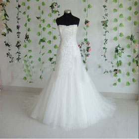Hot Sale New Design Elegant White Strapless Bridal Gown