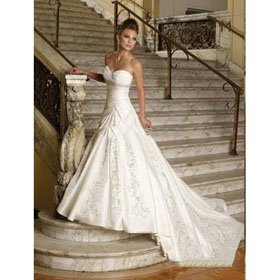 Sweep / Brush Train Lace Embroidery Off-the-shoulder Strapless Wedding Dresses