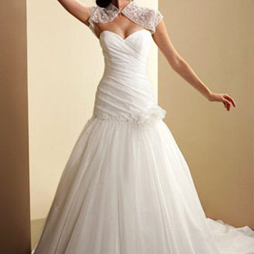 A-line Floor-length Beautiful Flowers Embroidery Strap of Behind of Luxury Wedding Dresses