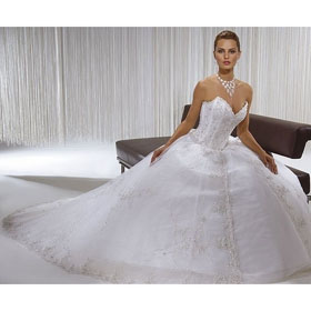 Lace Strapless Style Chapel Train Floor Length Prom Dress