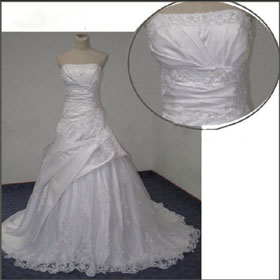 2011 New Design Free Shipping High Quality Elgent Strapless Lace Ball Gown Wedding Dress JJ2366