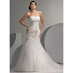 Appliques Lace Floor Length Sheath Sweep Train Wedding Dresses