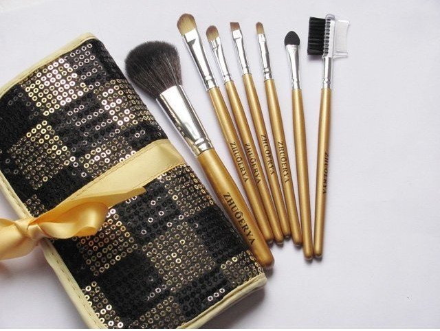 Free Leather Cute Yellow Handle Professional Makeup Brushes